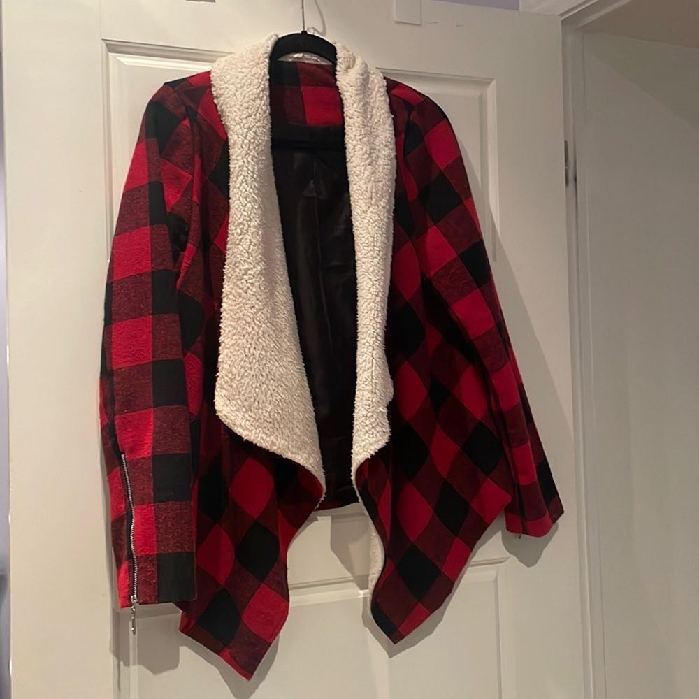 Super cute, fancy flannel cardigan